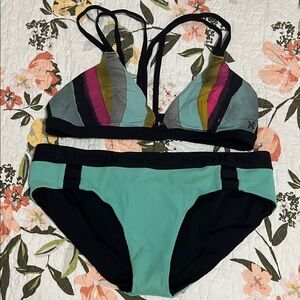 Hurley Teal and Black Colorblock Triangle Bikini with Multicolor Stripes